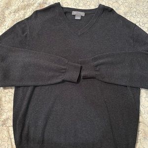 Men’s long sleeve sweater Size Large